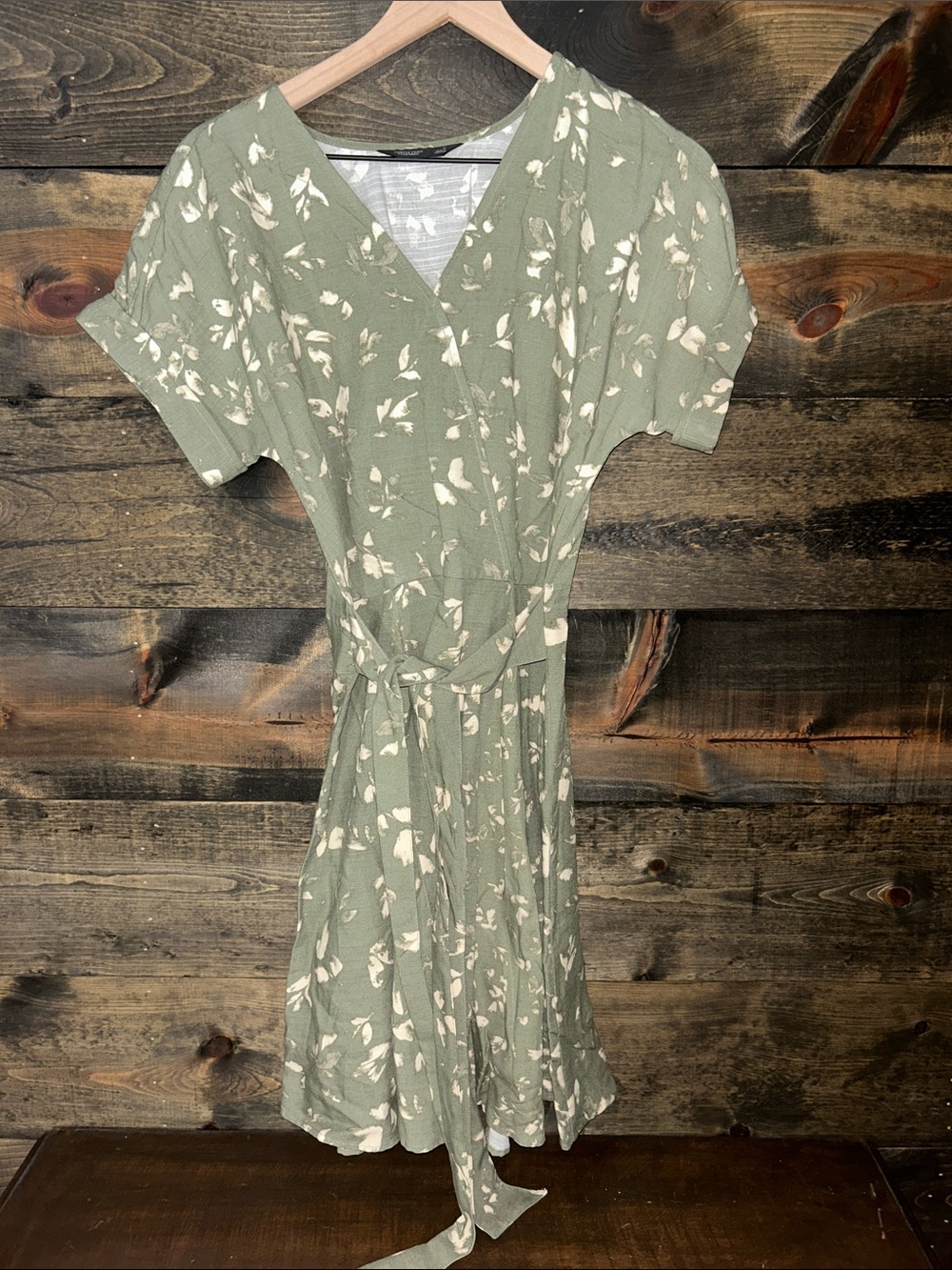 Simply Vera Vera Wang Sage Green Floral Wrap Dress